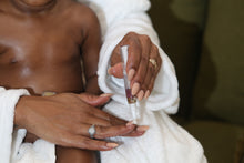 Load image into Gallery viewer, ROSE NAIL SERUM PEN